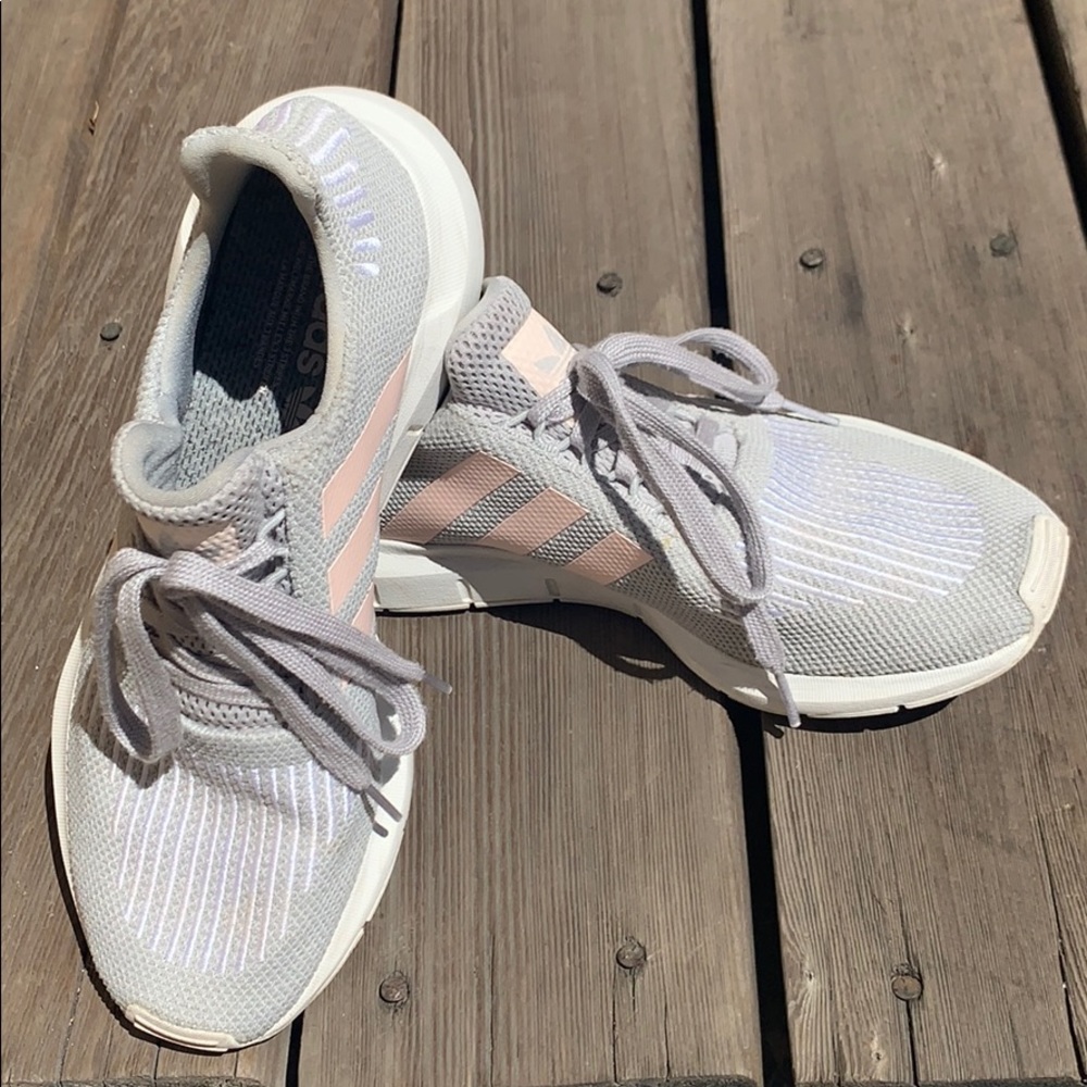 ADIDAS | Grey/Pink Pure Boost Running Sneakers